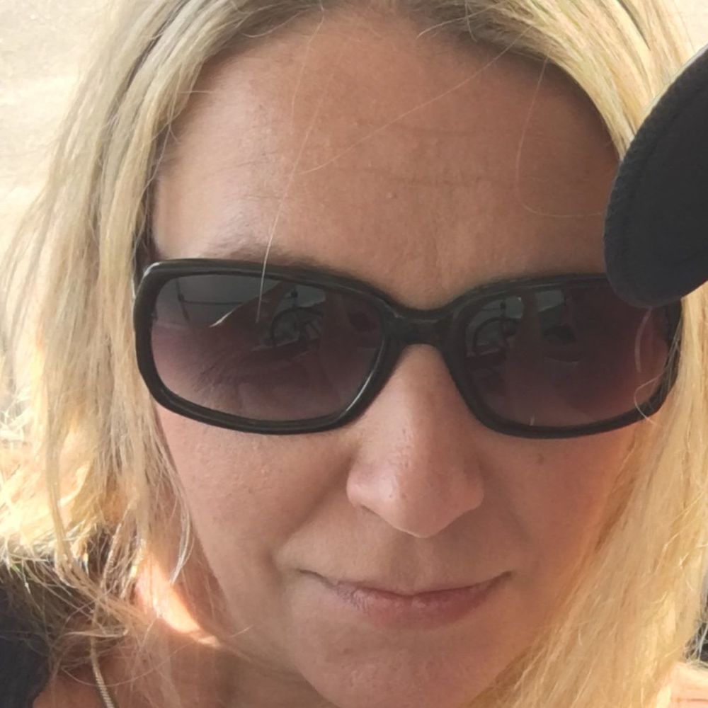 Meet your Posher, Lea